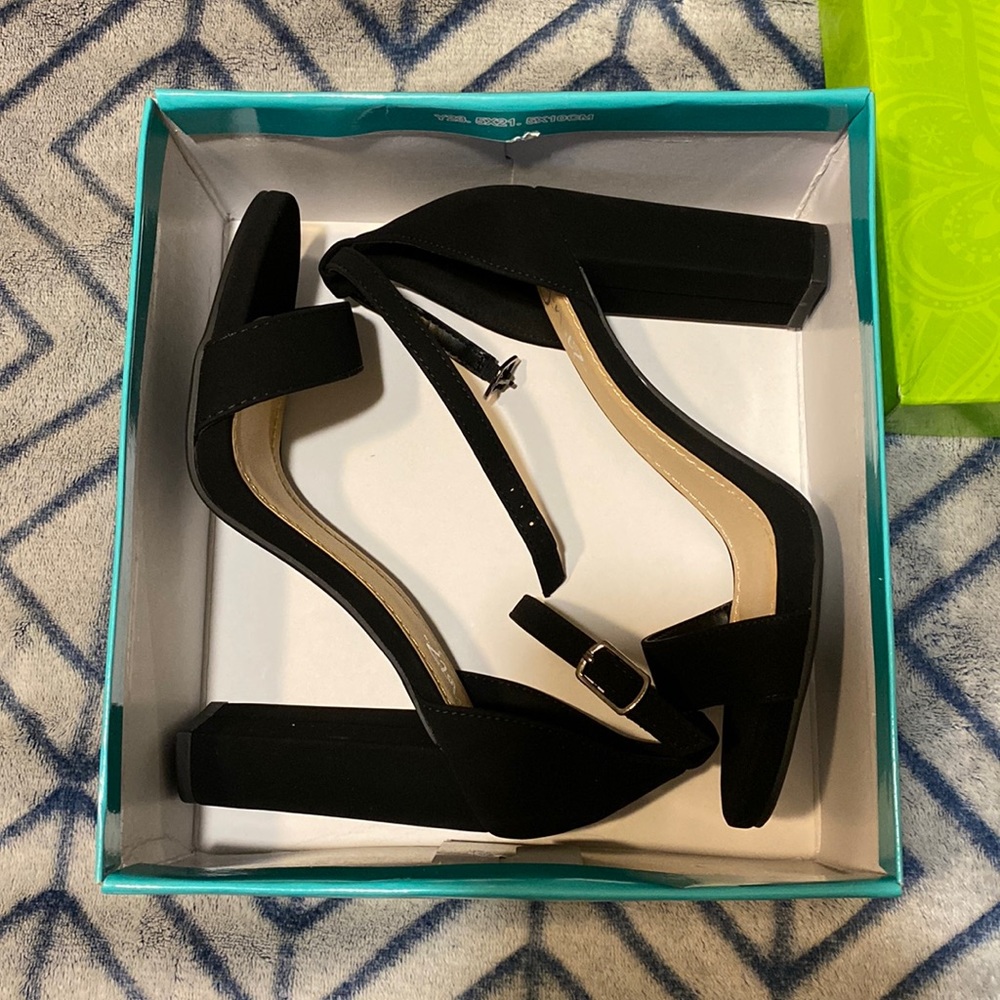 YNOT Shiner heeled sandal - Black nub